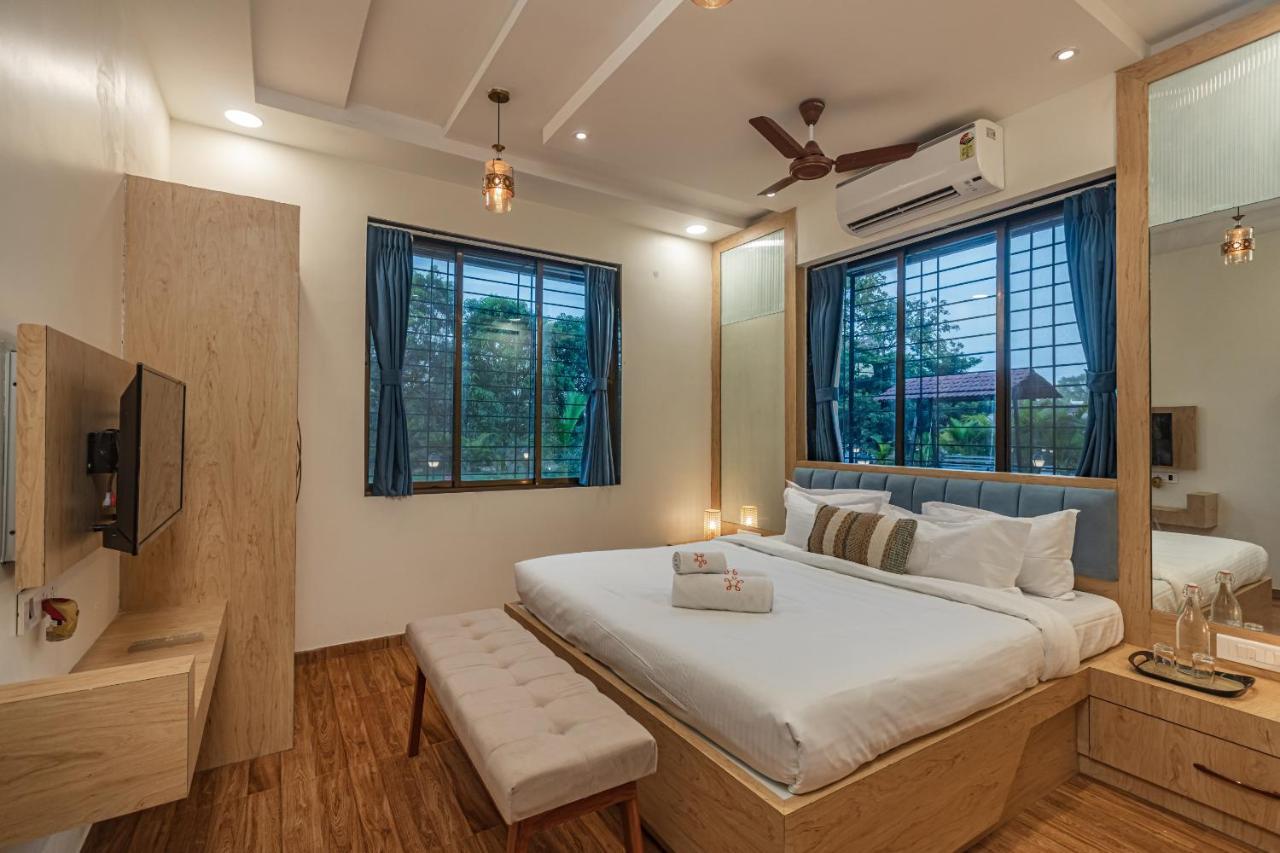 Saffronstays Riverfront Manor, 5-Bdr Pool Villa By Pej River คาร์จัต ภายนอก รูปภาพ
